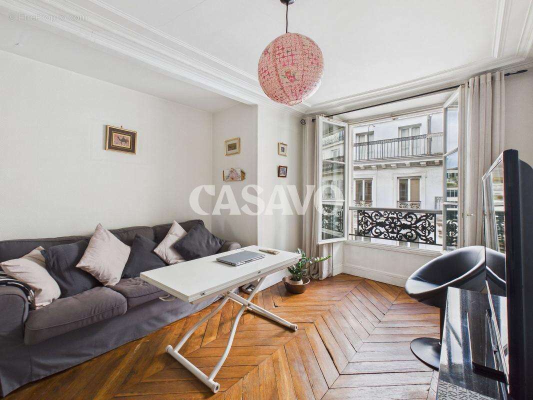 Appartement à PARIS-9E
