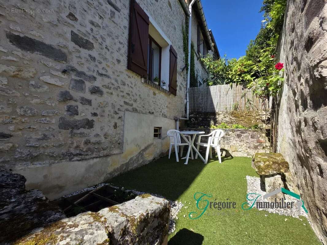 Maison à MONTIGNY-SUR-LOING