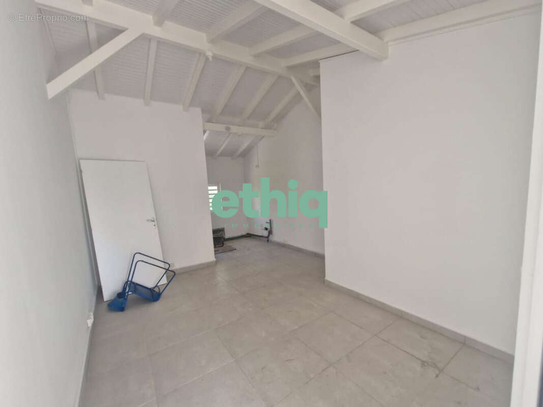 Appartement à POINTE-A-PITRE