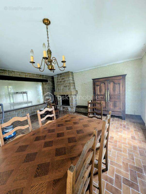 Maison à PLONEOUR-LANVERN