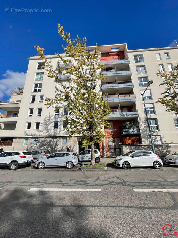 Appartement à LYON-8E