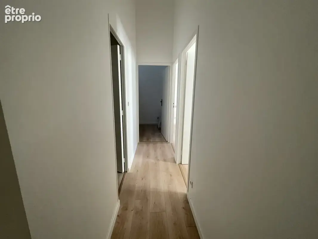 Duplex rénové - 71 m2 - 3 chambres - Nansouty/Victoire - photo 4