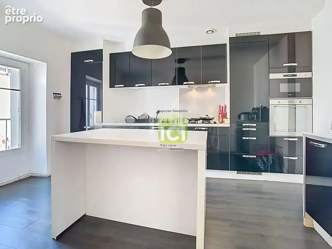 Immeuble de Rapport , Hyper Centre de Cholet - photo 3
