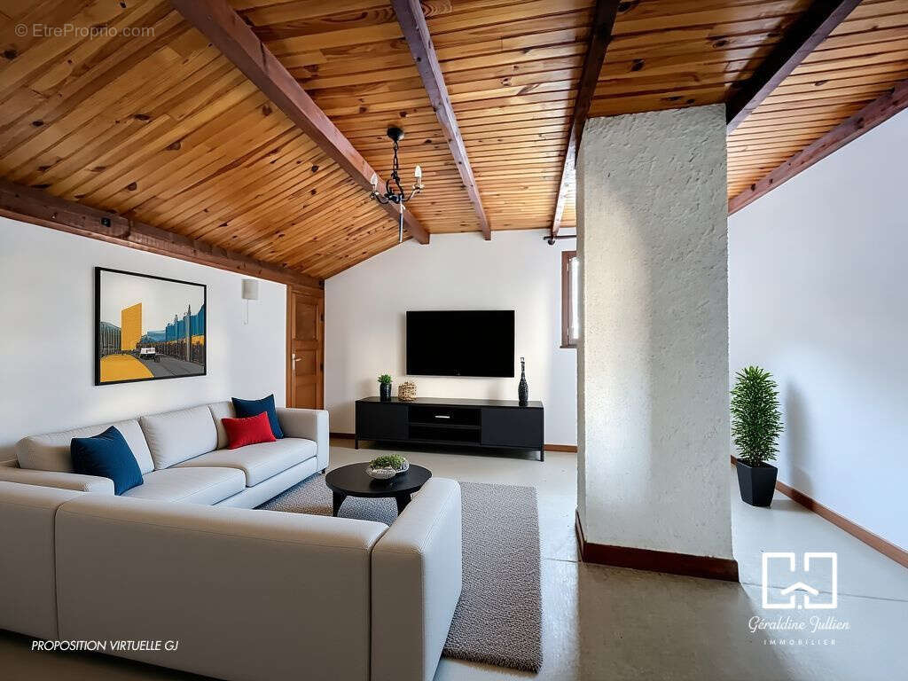 Maison à VILLAR-SAINT-PANCRACE