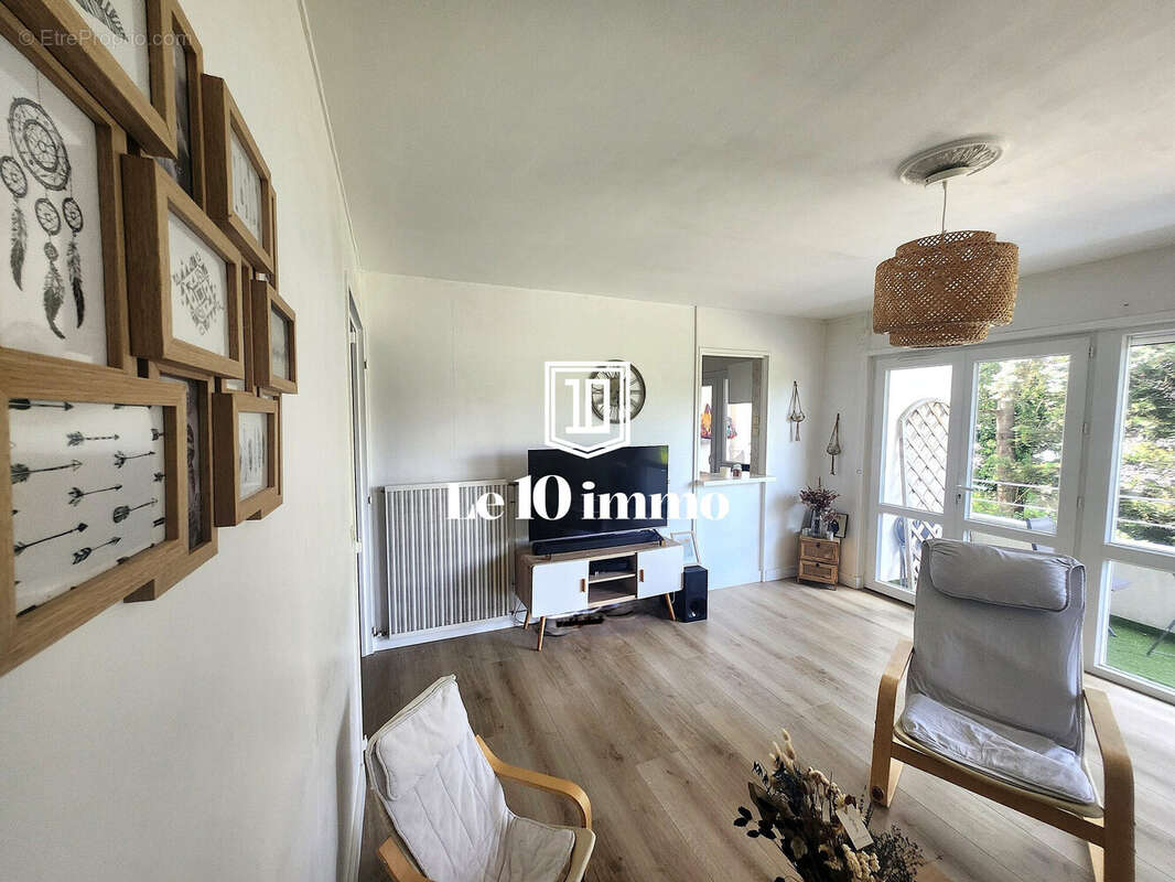 Salon - Appartement à NANTES