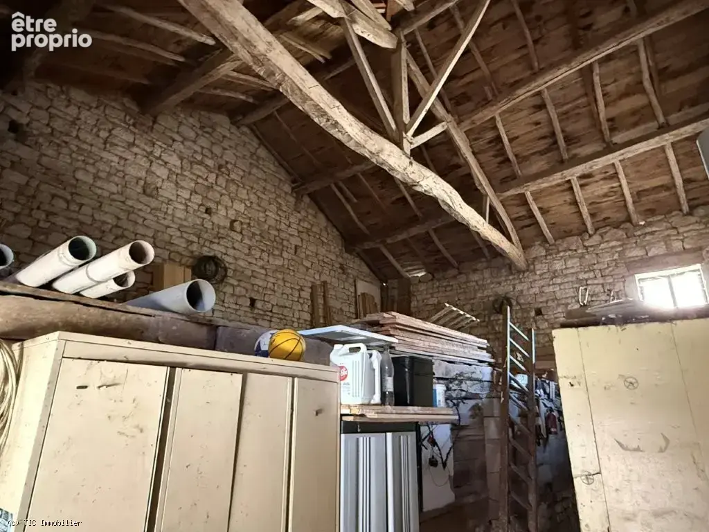 Maison En Pierre Rénovée Avec 4 Chambres - photo 27