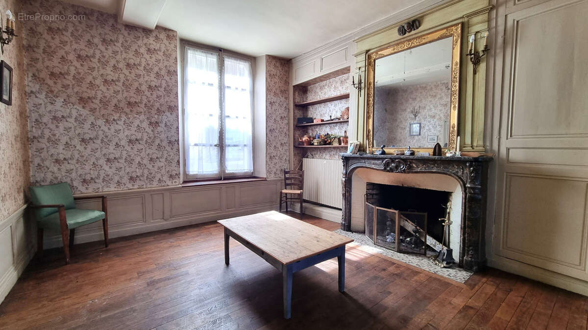 Maison à BRAY-SUR-SEINE