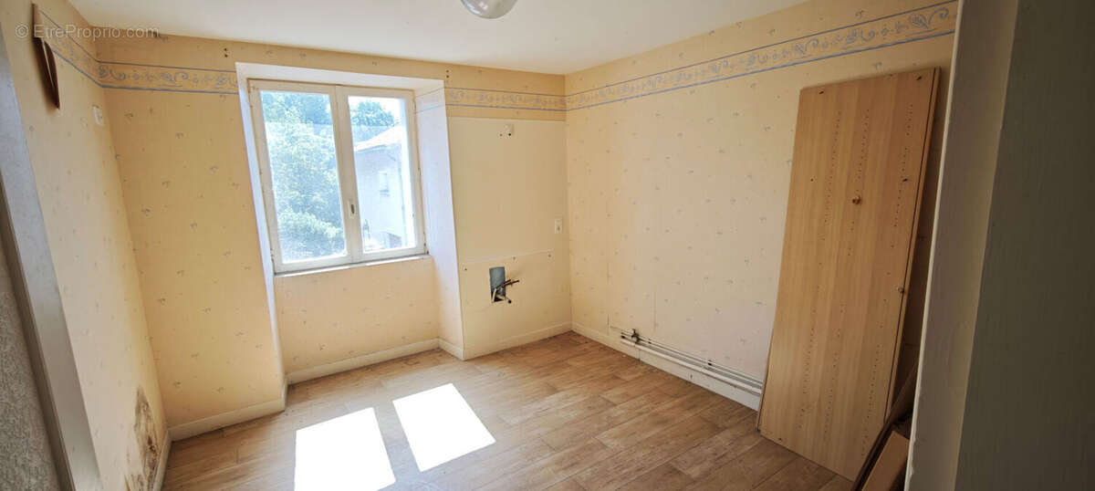 Immeuble de rapport - Asprieres  200 m2 - photo 4