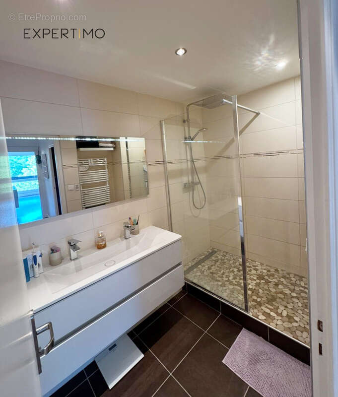 Appartement T4 de 83 m2 avec grand balcon   Résidence du Château - photo 13