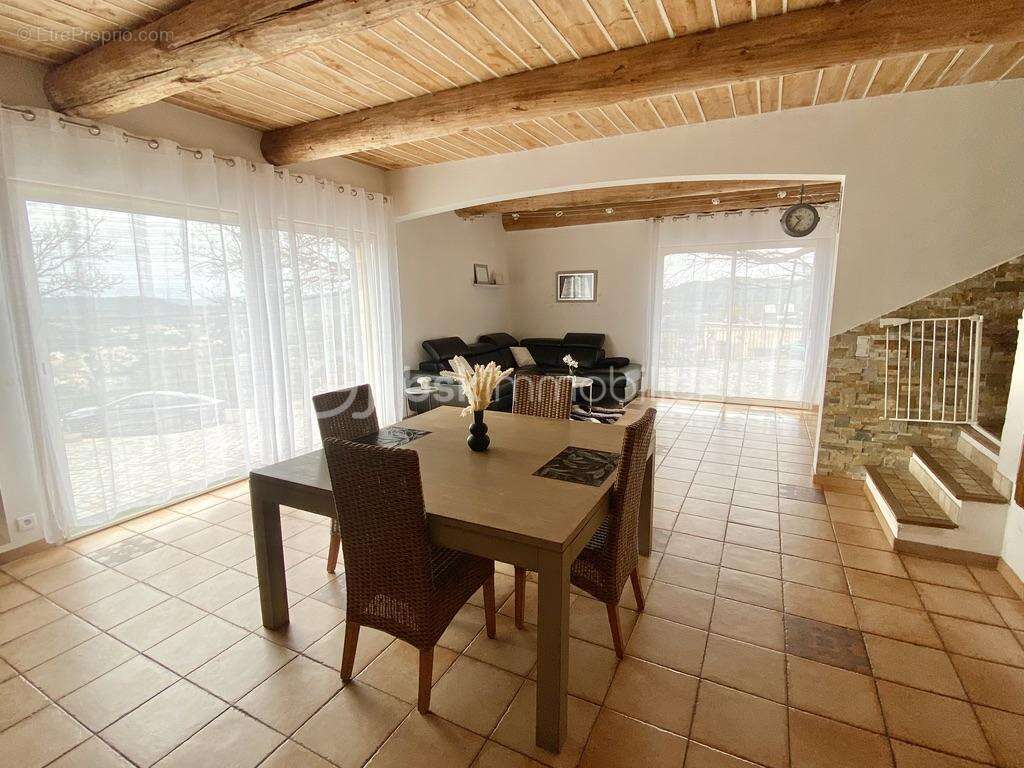 Maison à LA MOTTE