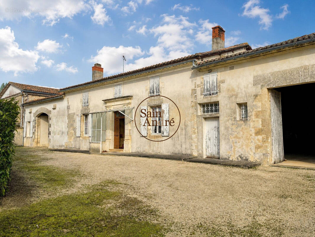 Maison à BALZAC