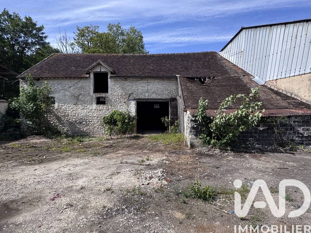 Photo 1 - Maison à SALINS