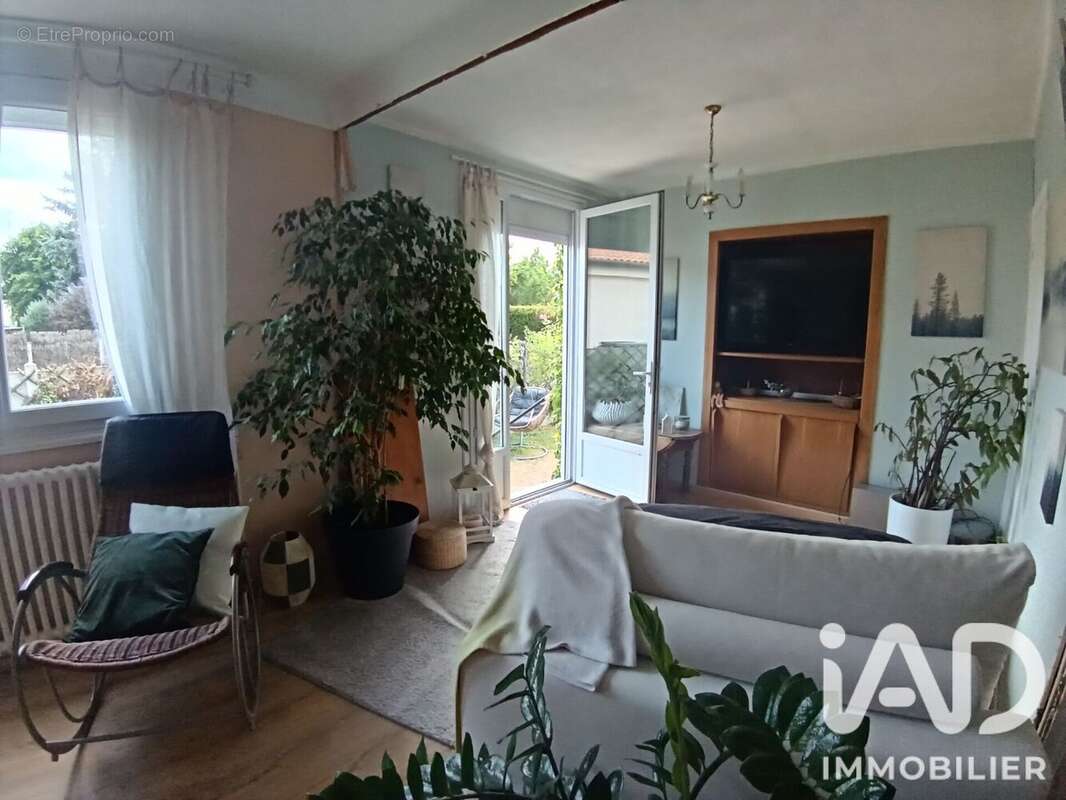 Maison 78 m² à Thouars  - photo 9