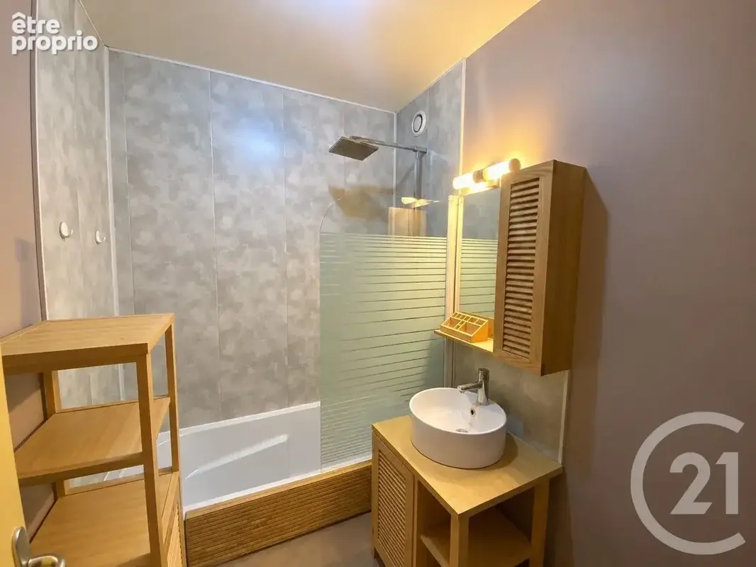 Appartement 5 pièces 82 m² à vendre à Toulon (83200) - photo 4