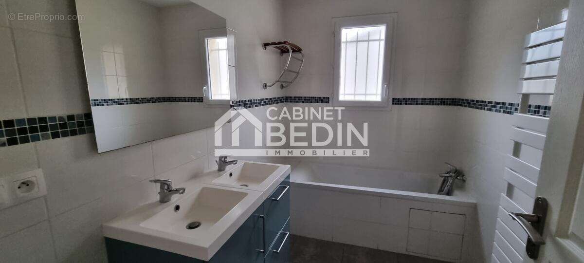 Maison à SAINT-ANDRE-DE-CUBZAC