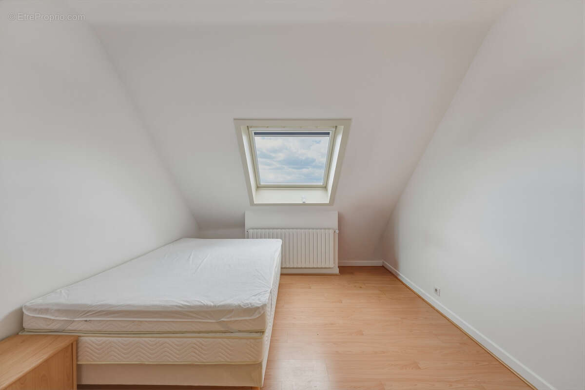 Maison à CRANVES-SALES