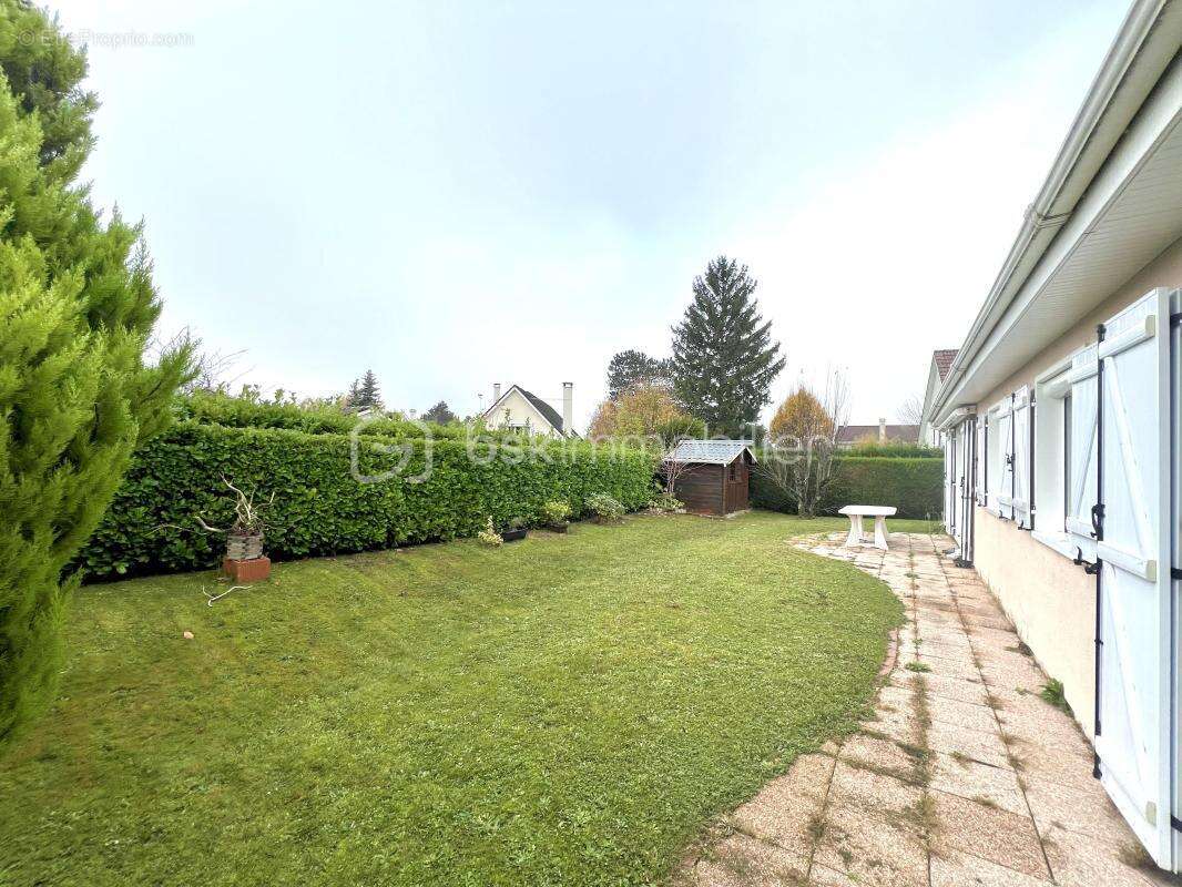 Maison à CLAYE-SOUILLY