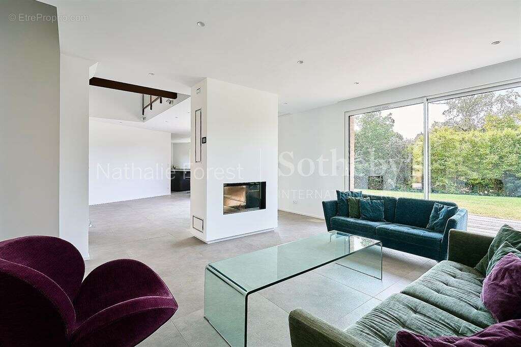 Croix résidentiel , secteur ultra recherché , superbe maison const  2025 , 5 ch sur 1026 m2 de terra - photo 3