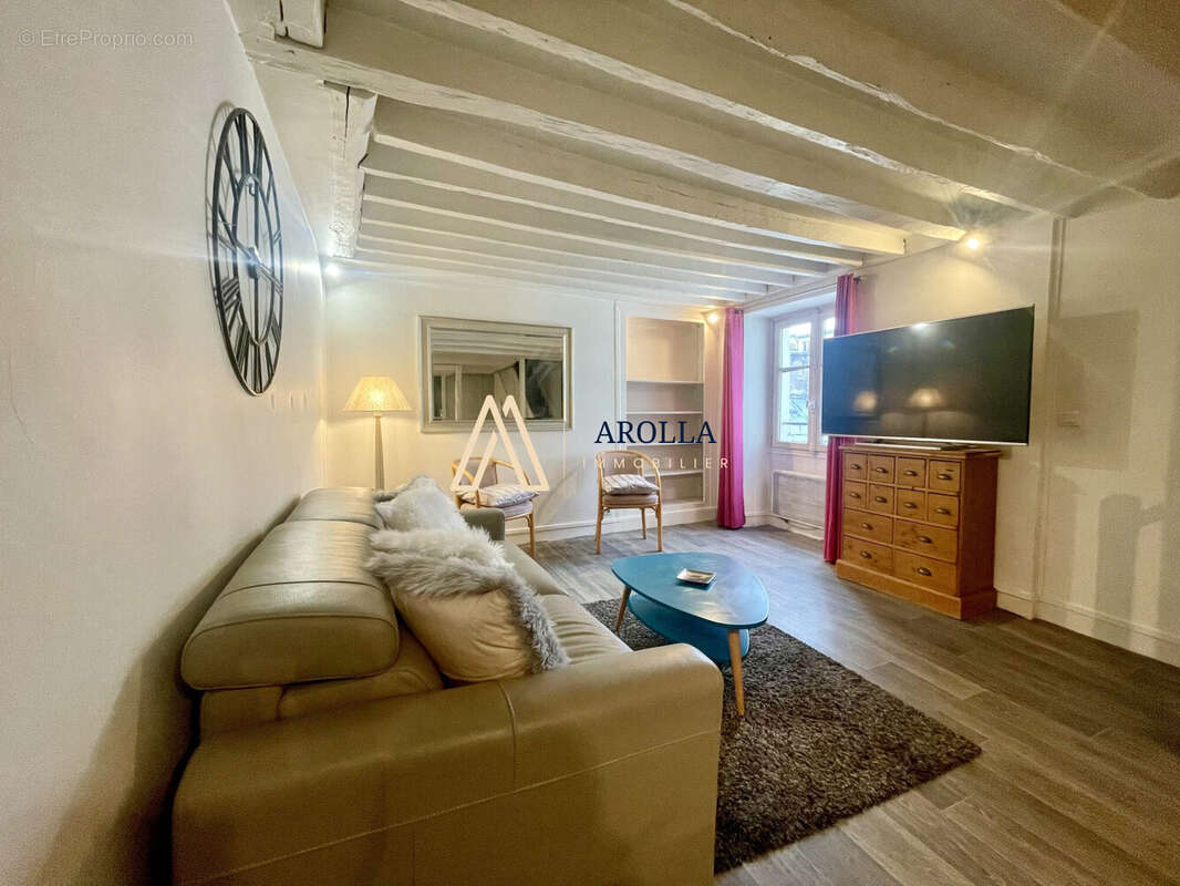 Appartement à PARIS-9E