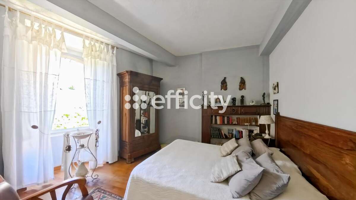 Maison 265 m² à Penne-D'agenais  - photo 17
