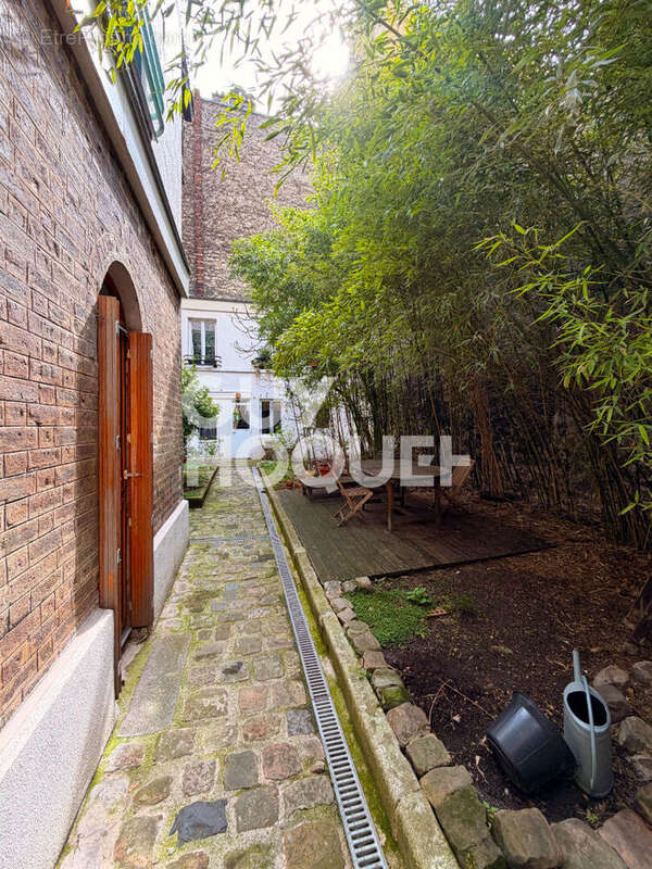 Appartement à PARIS-20E