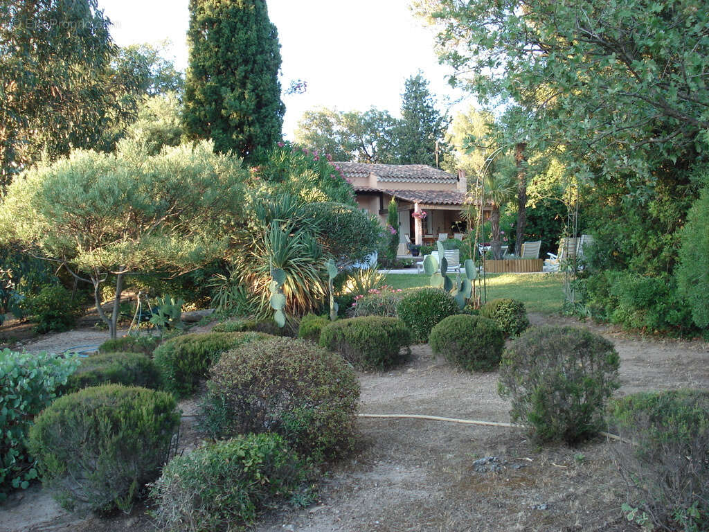 Maison à FREJUS