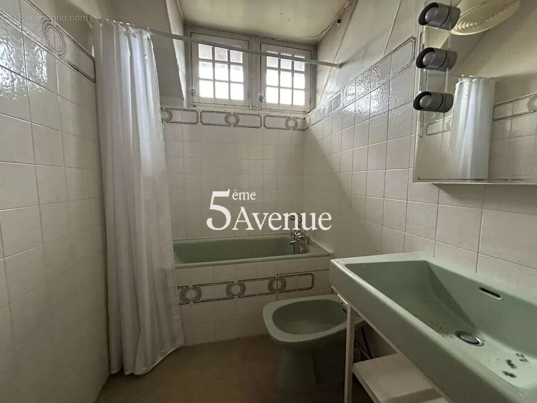 Maison à SAINT-MAUR-DES-FOSSES