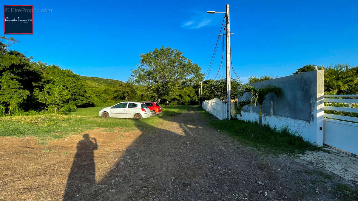 Terrain de 1 090 m2 à vendre - Sainte-Anne - photo 11