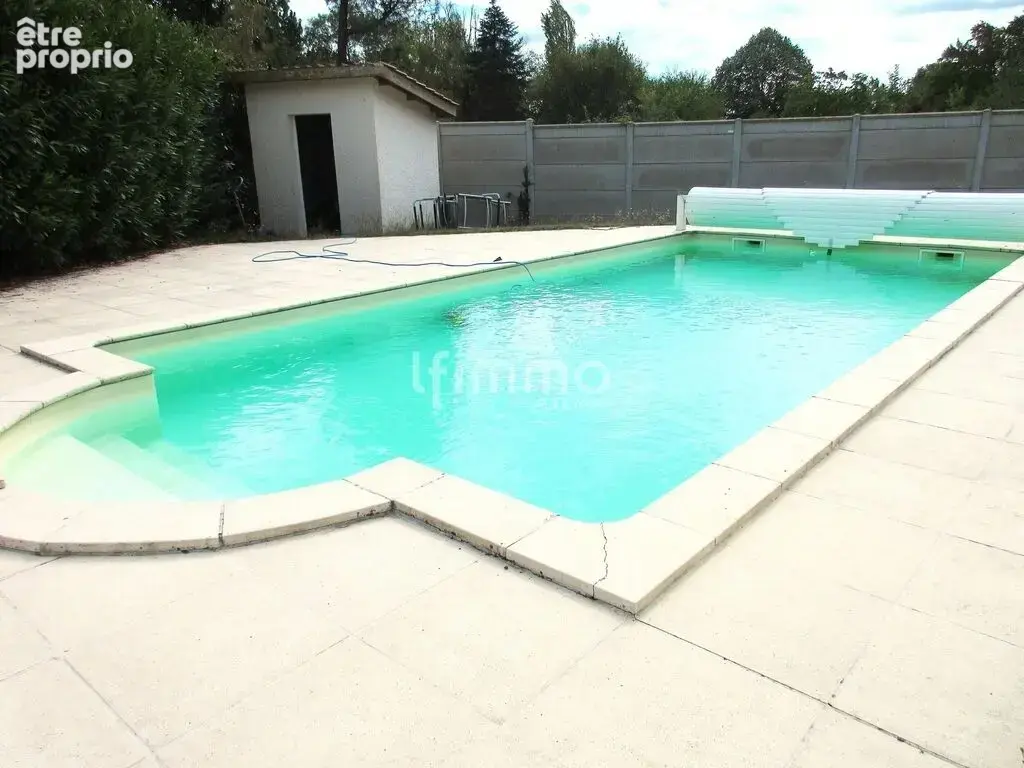 Belle maison de plain-pied avec piscine chauffée et panneaux so - photo 7