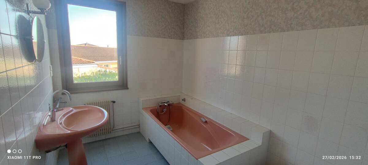 Maison à DOMPIERRE-SUR-CHALARONNE