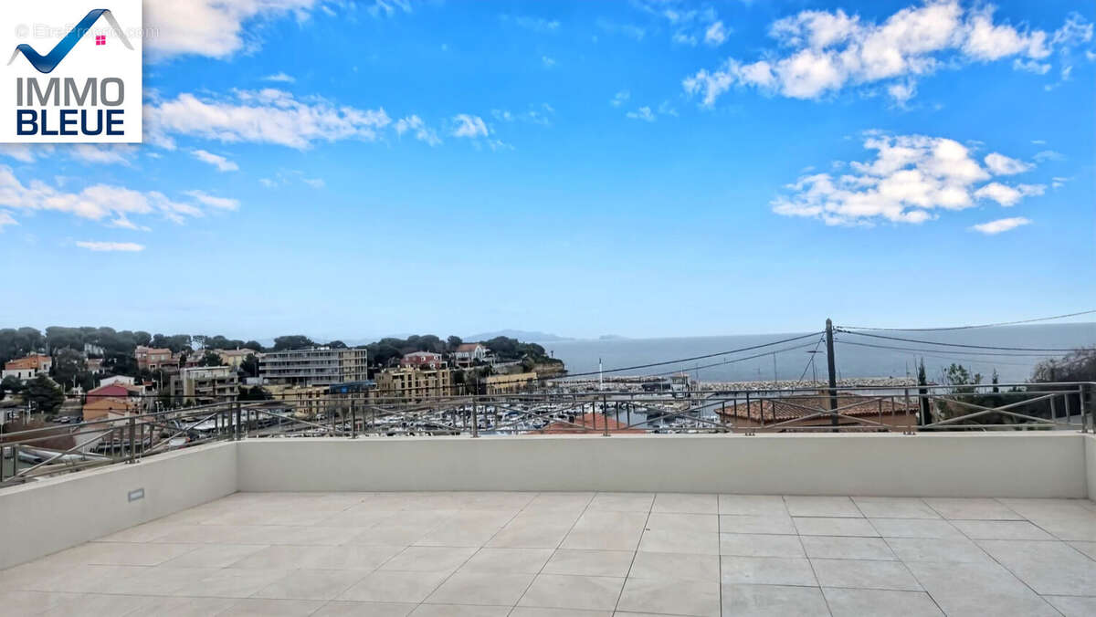 Appartement à CARRY-LE-ROUET