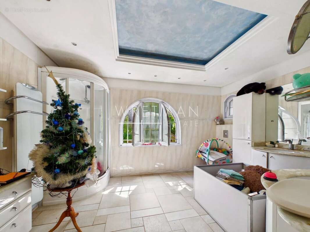 Maison à MANDELIEU-LA-NAPOULE