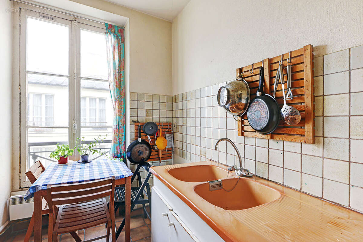 Appartement à PARIS-11E