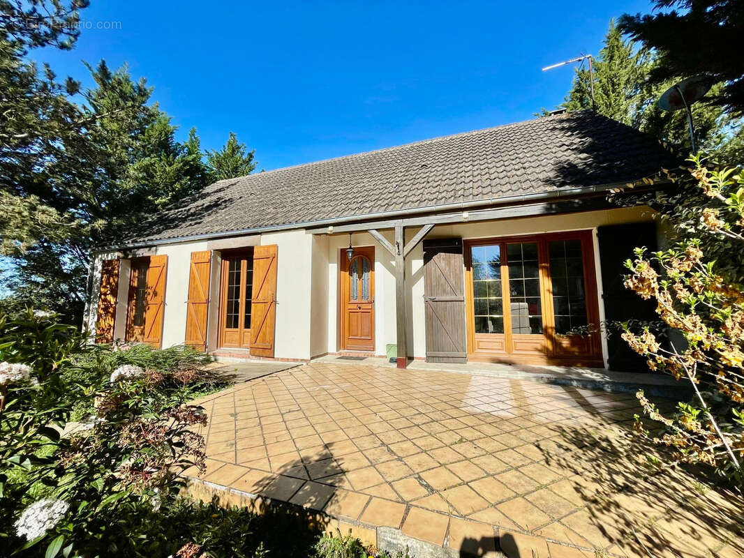 Maison à VILLENEUVE-SAINT-SALVES