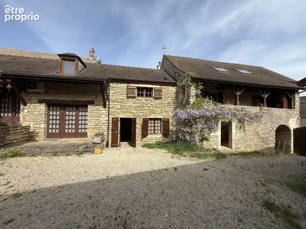 Maison ancienne idéale pour un gîte ou une maison d’hôtes - photo 1
