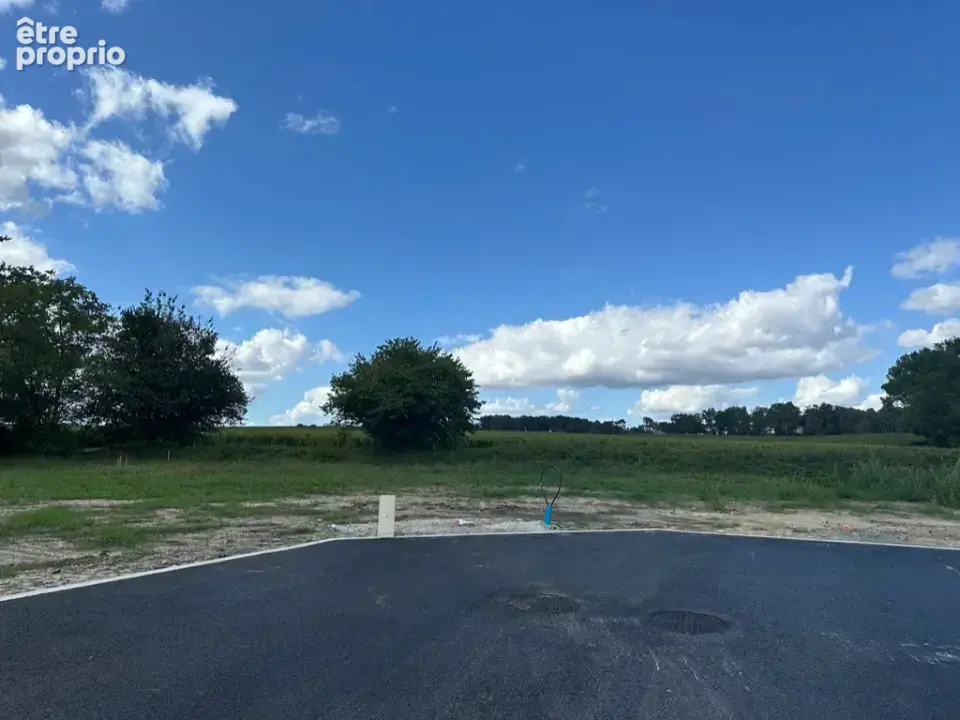 Terrain à CASTRES-GIRONDE