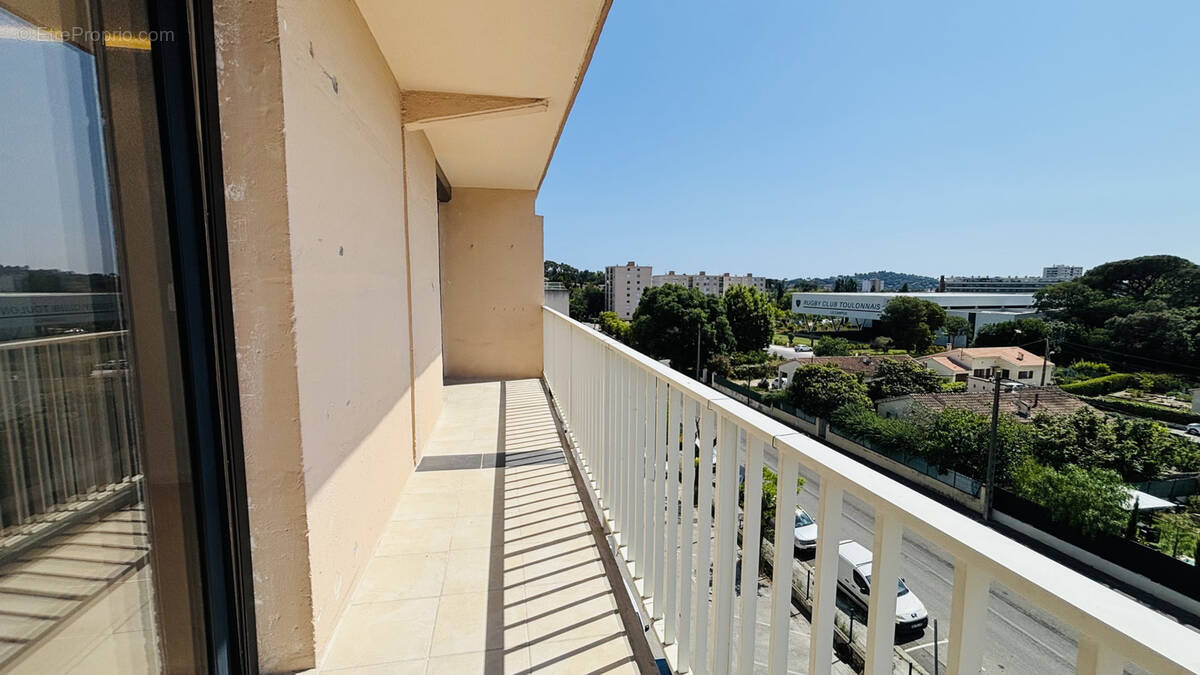 Appartement à LA VALETTE-DU-VAR