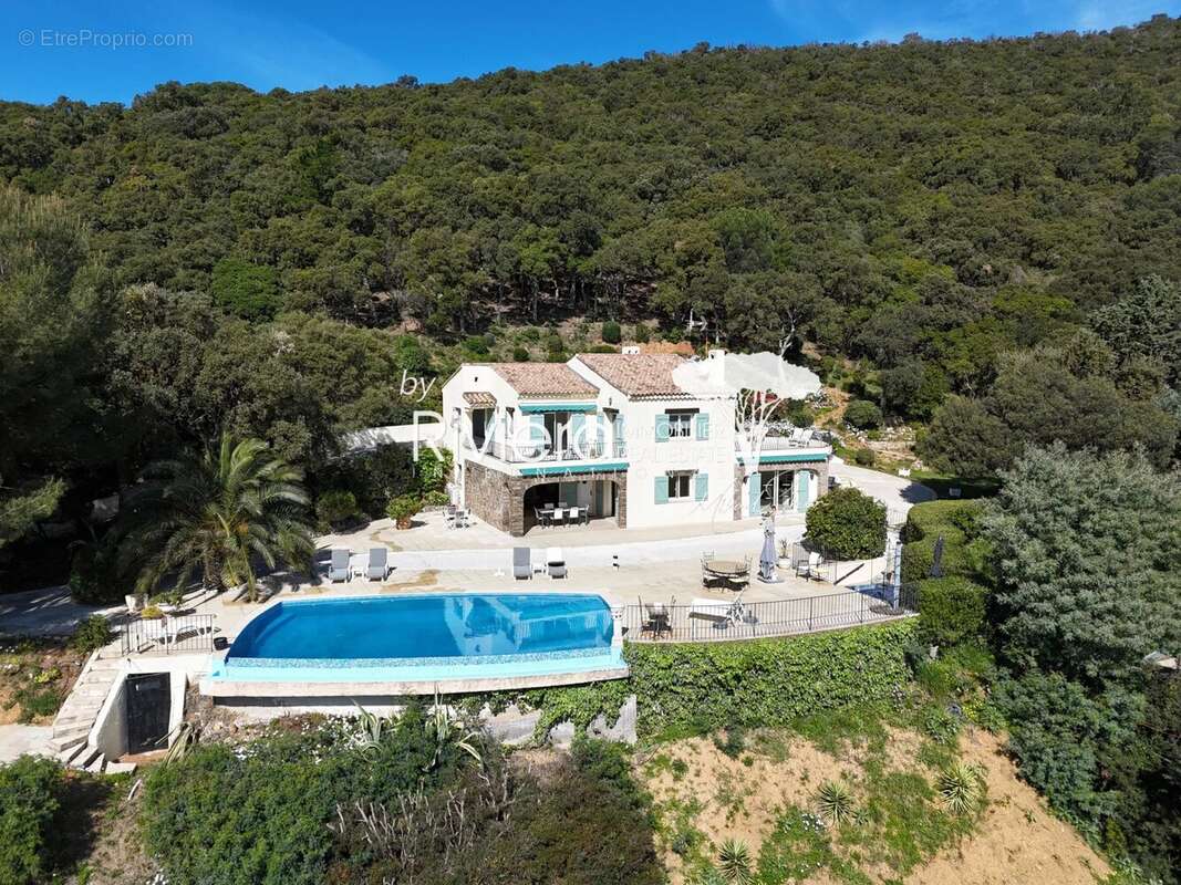 Maison à CAVALAIRE-SUR-MER