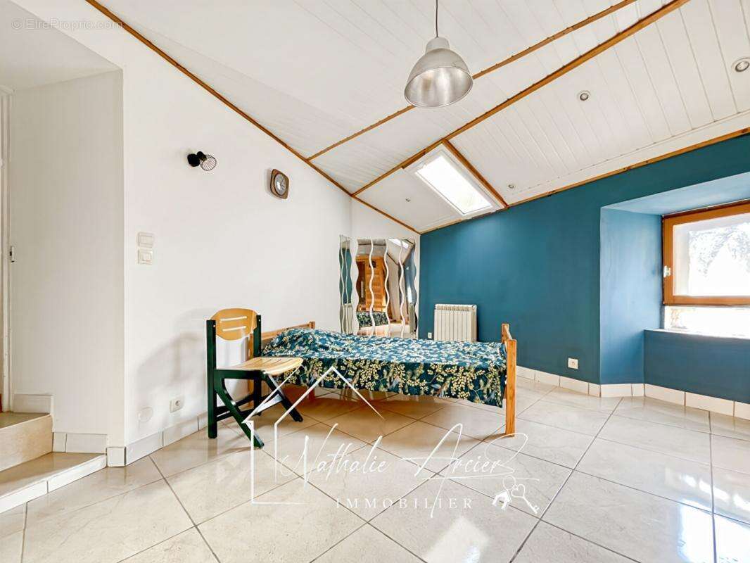 Maison à VERRERIES-DE-MOUSSANS