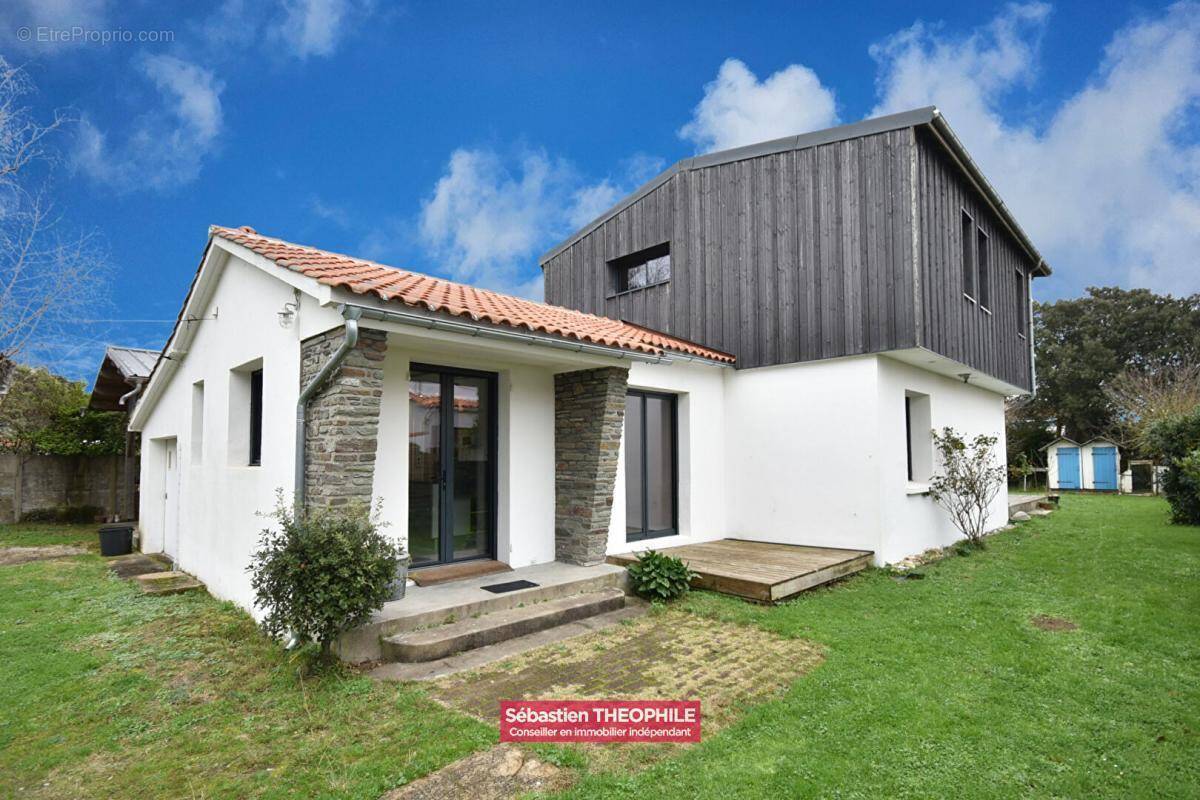 Maison à SAINT-HILAIRE-DE-RIEZ