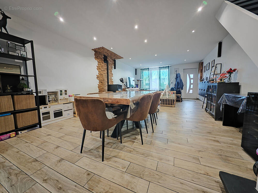 Photo 1 - Maison à FOUQUEREUIL