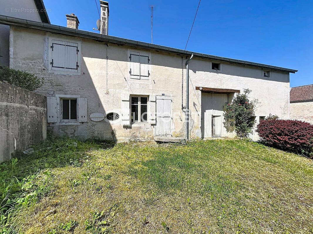 Maison à FOULAIN