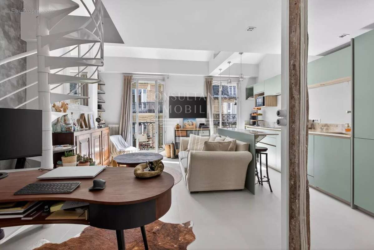 Appartement à LEVALLOIS-PERRET