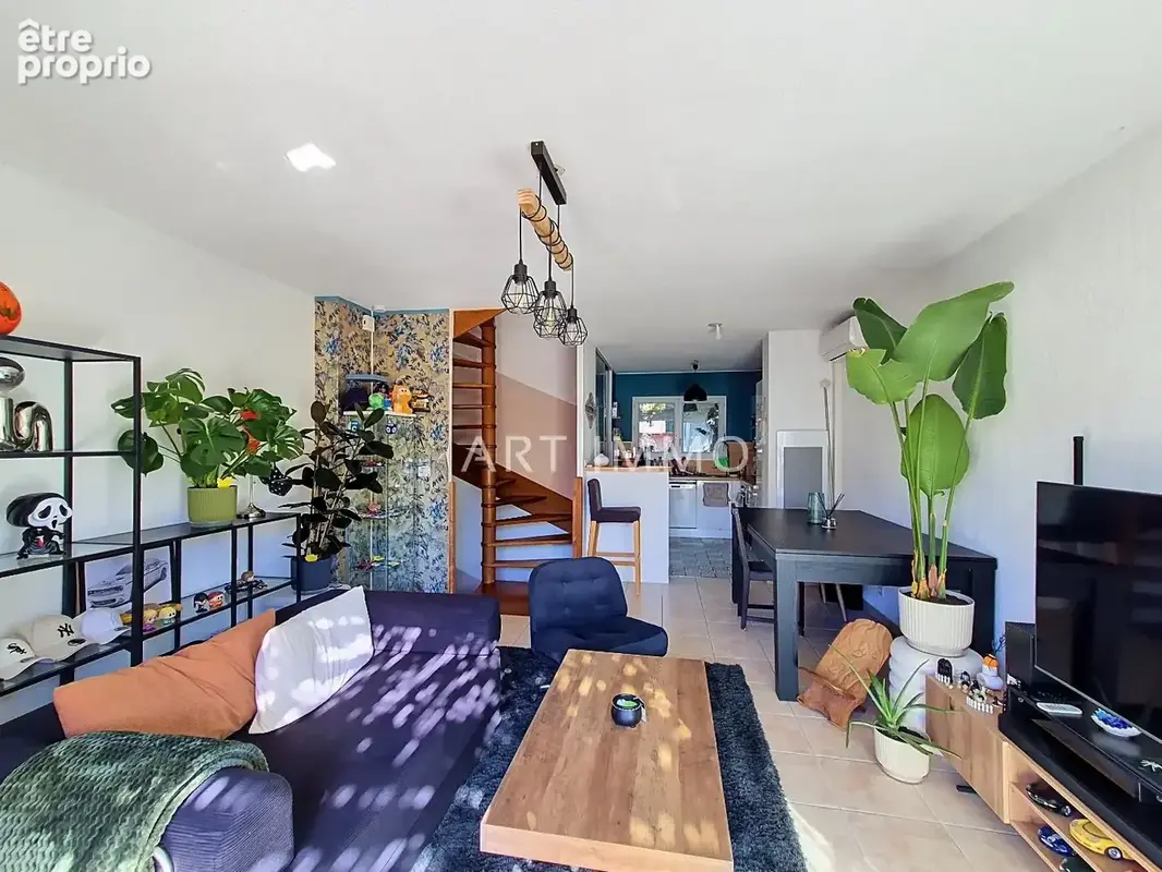 Maison a vendre avec bail en cours aux vigneres - photo 2