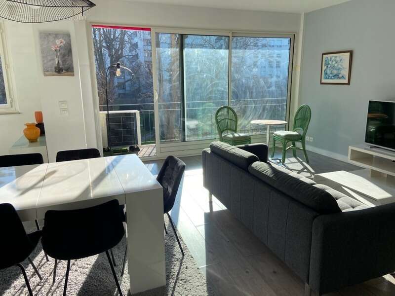 Appartement à NEUILLY-SUR-SEINE