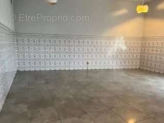 Commerce à IVRY-SUR-SEINE