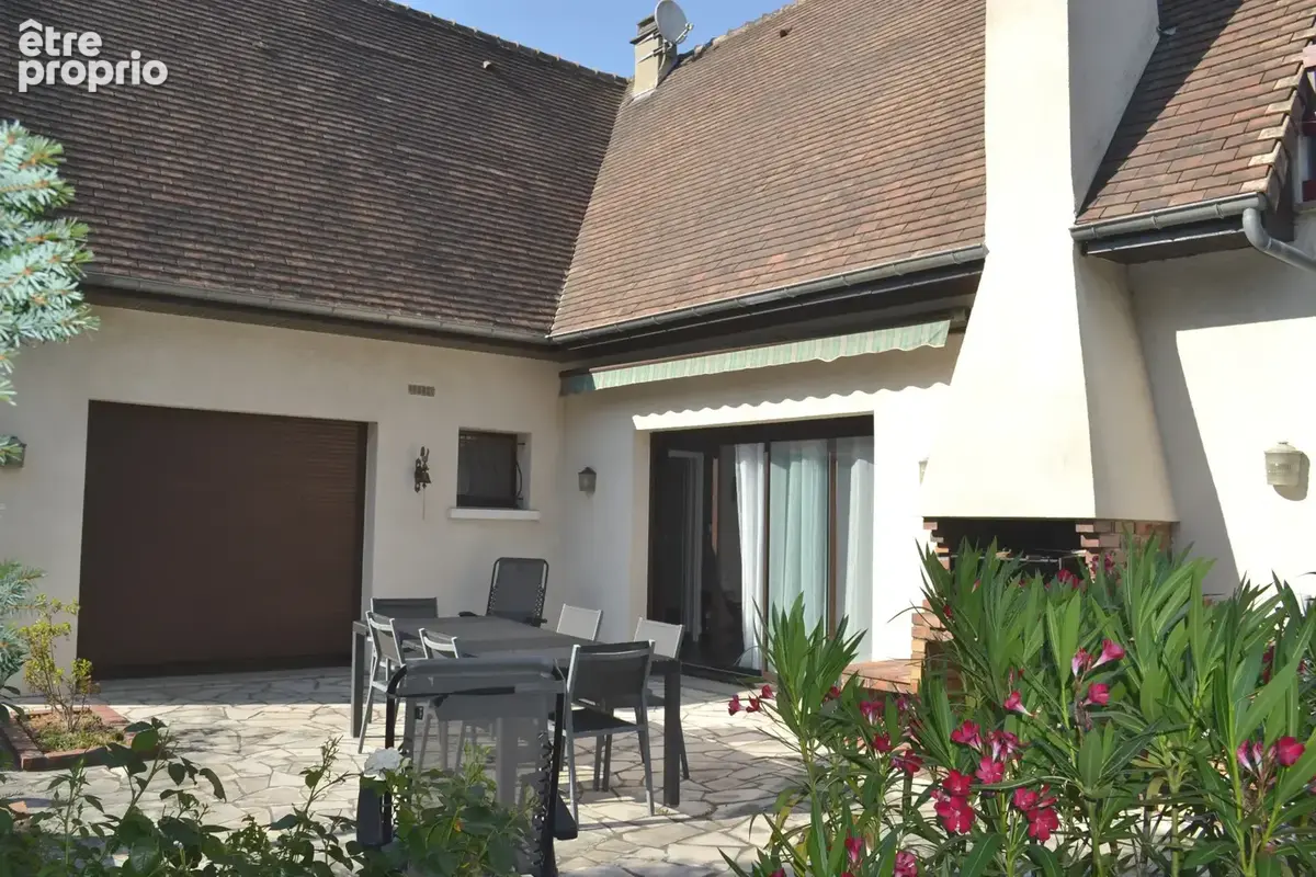 Maison à EGLY