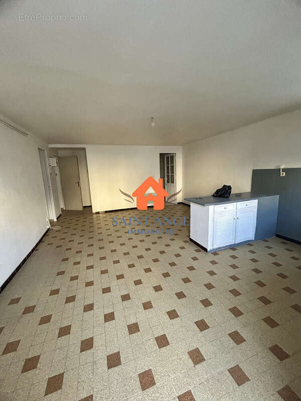 Appartement à LA CRAU