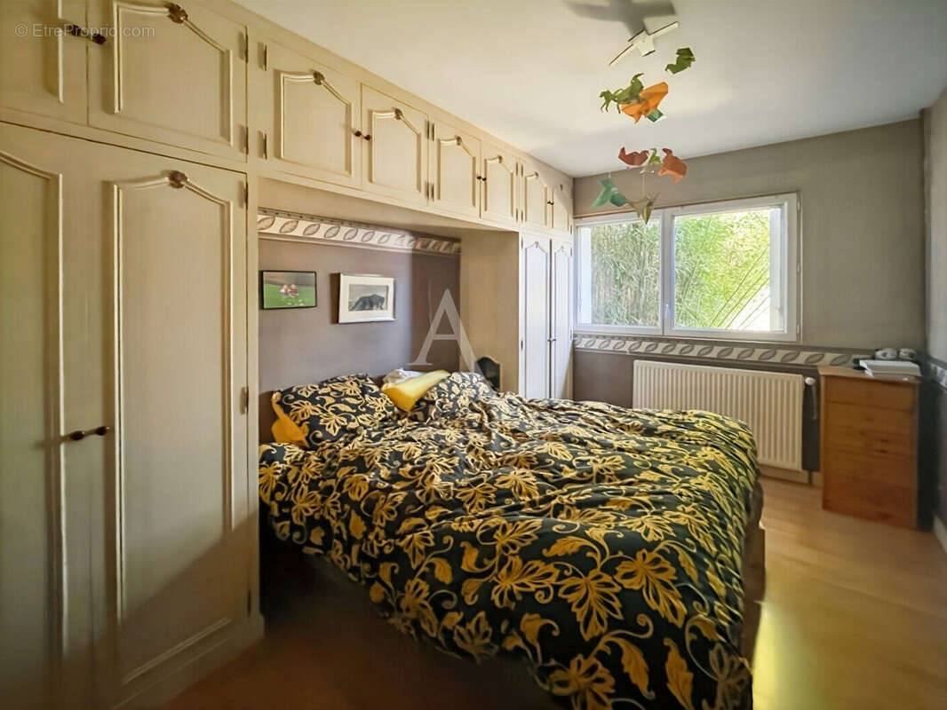 Maison à OZOUER-LE-VOULGIS