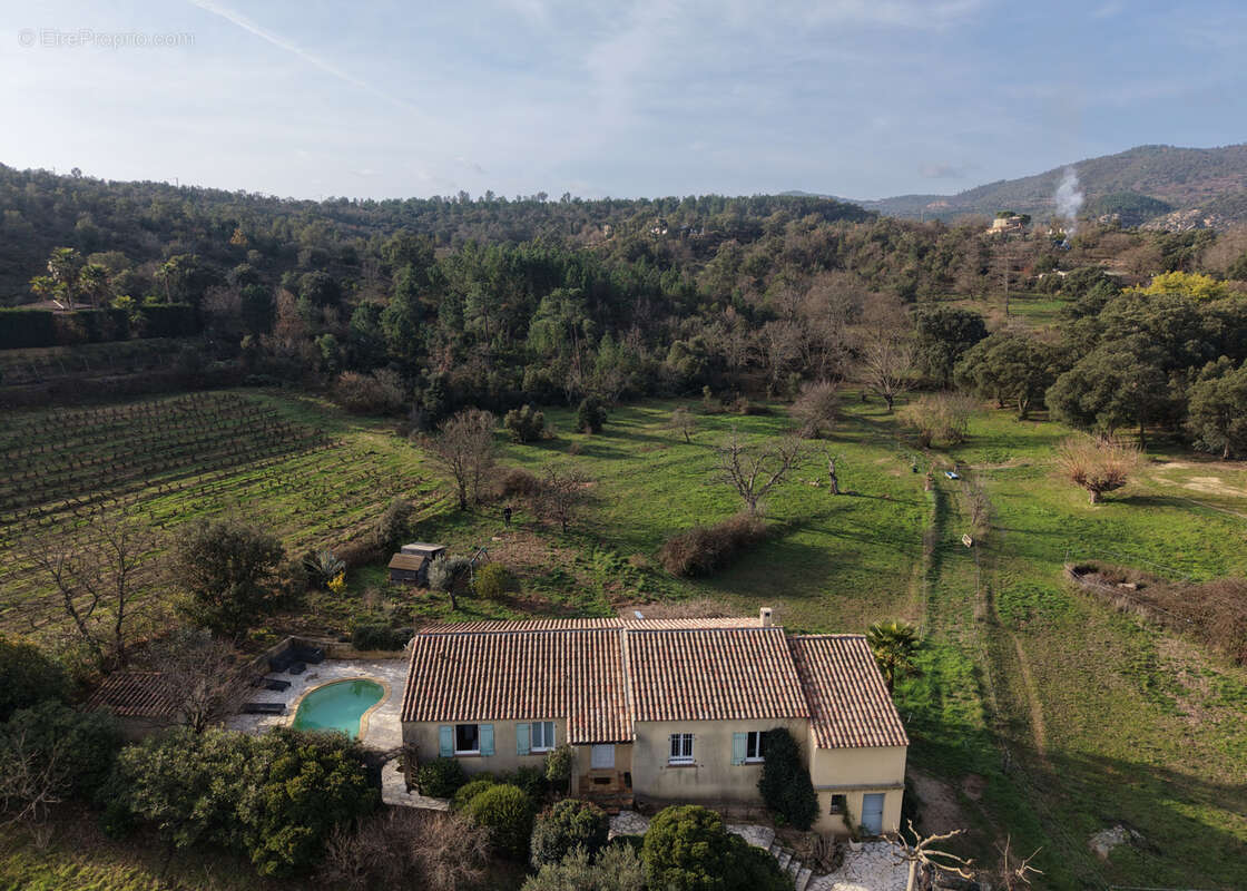 Maison à PLAN-DE-LA-TOUR